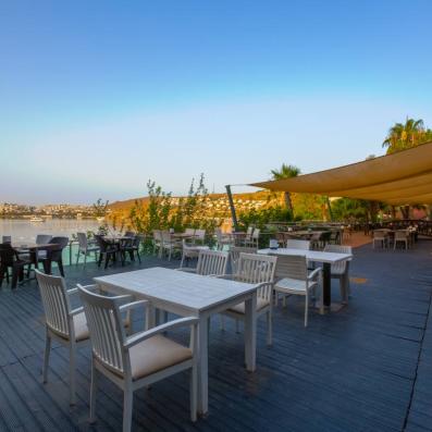 table en terrasse