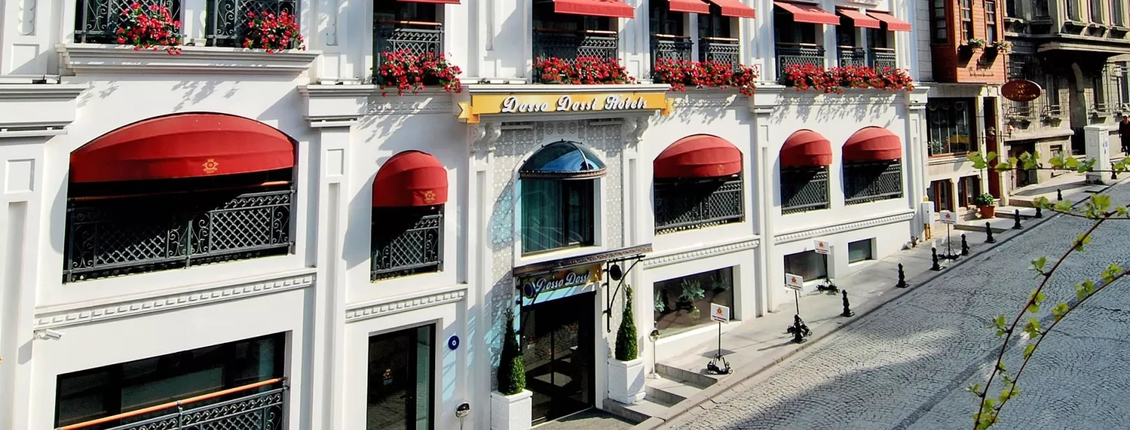 Dosso Dossi Old City 4*