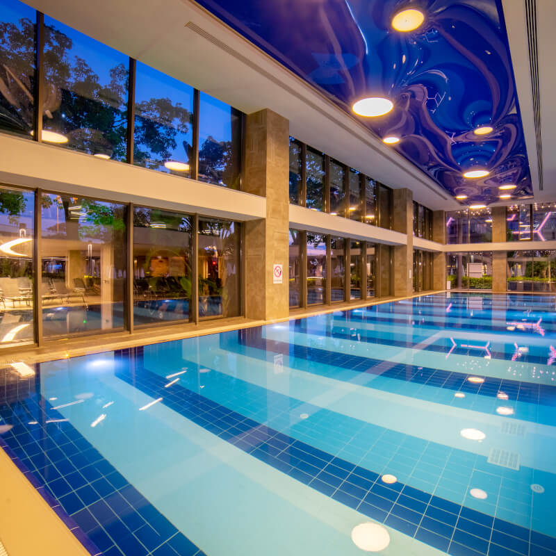 piscine intérieure