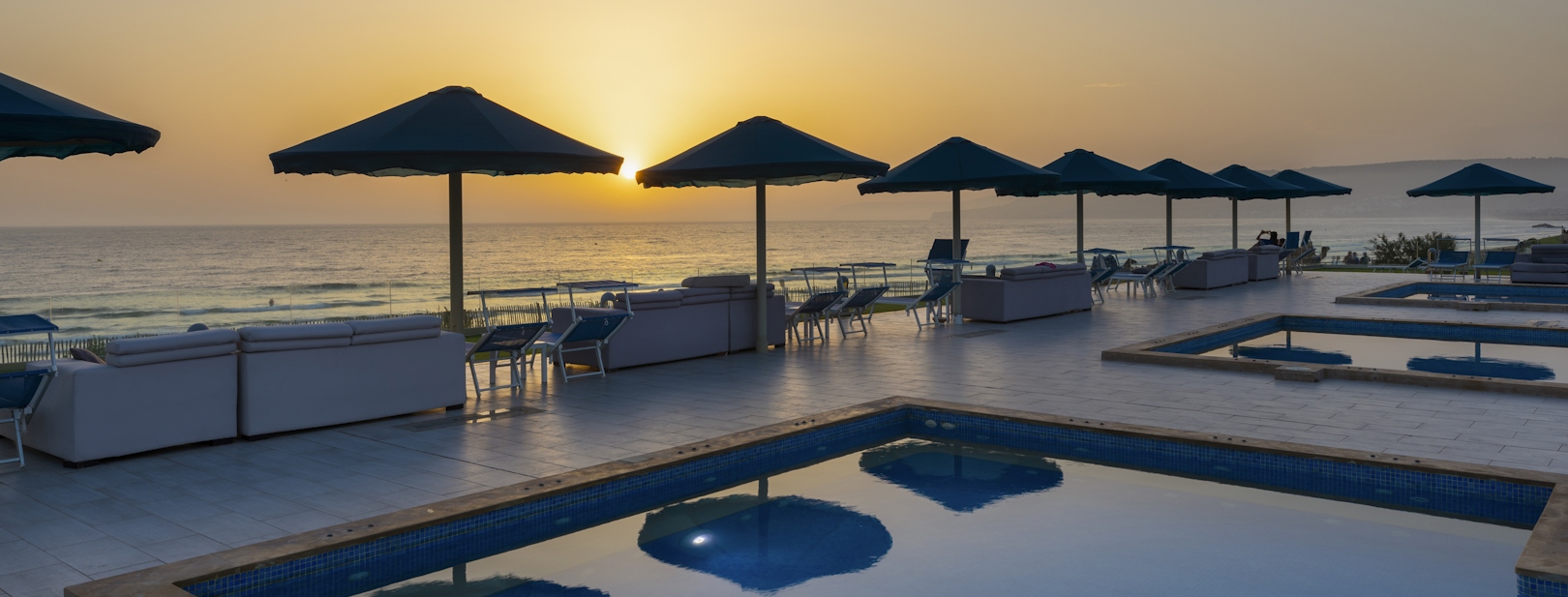 Pickalbatros White Beach Resort 5*